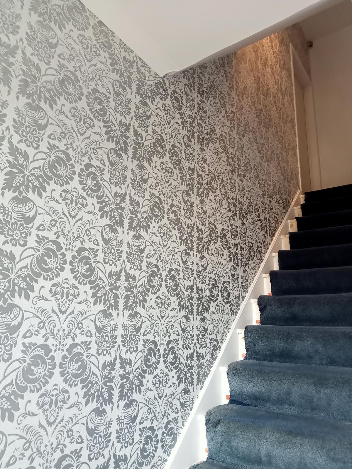 wallpaper hanging Barnes, SW13